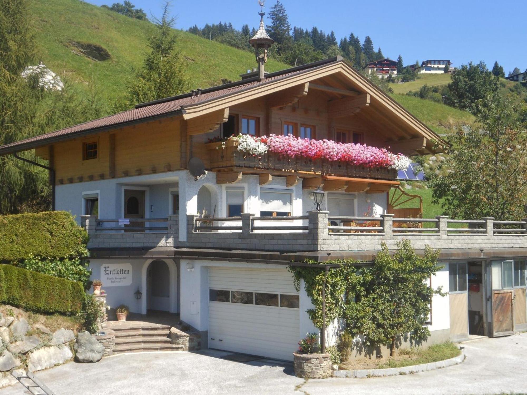 Sunlit Apartment Near Ski Area In Hollersbach Im Pinzgau Eksteriør bilde