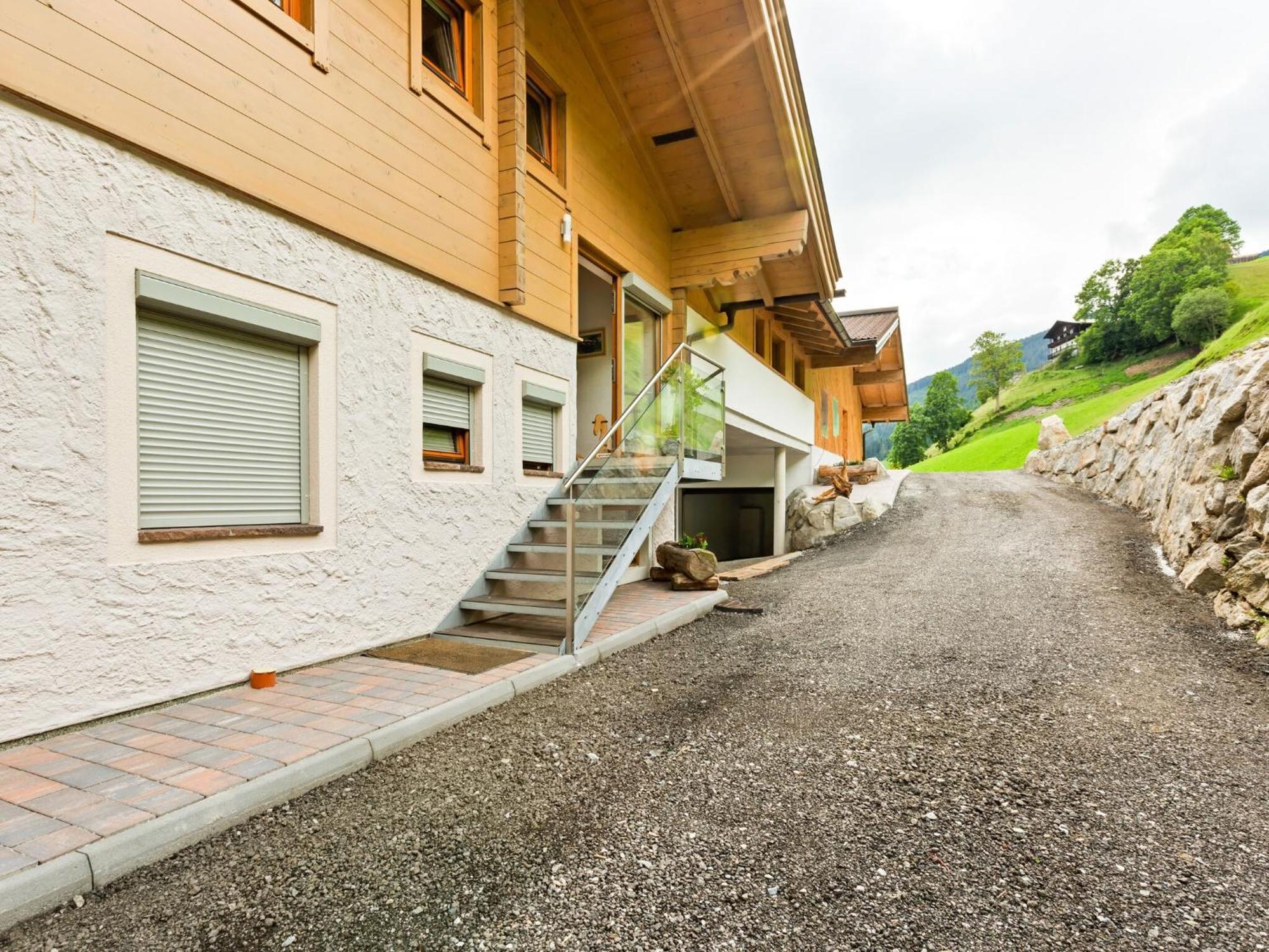 Sunlit Apartment Near Ski Area In Hollersbach Im Pinzgau Eksteriør bilde