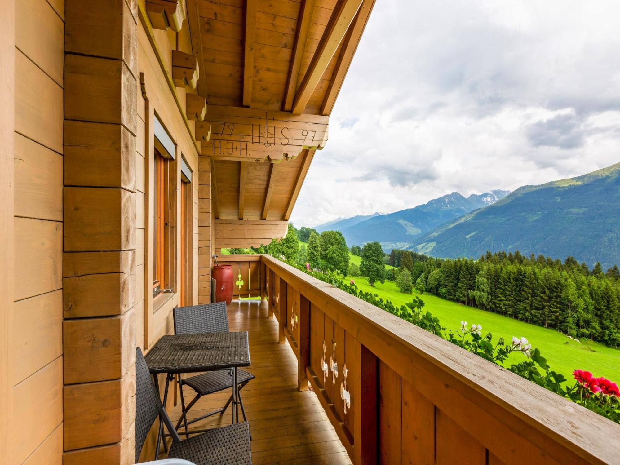 Sunlit Apartment Near Ski Area In Hollersbach Im Pinzgau Eksteriør bilde