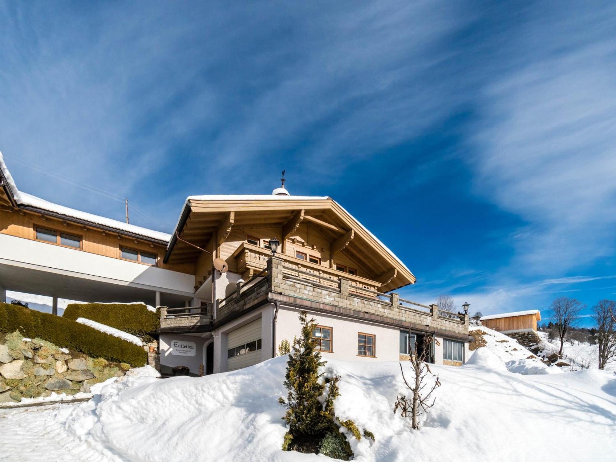 Sunlit Apartment Near Ski Area In Hollersbach Im Pinzgau Eksteriør bilde